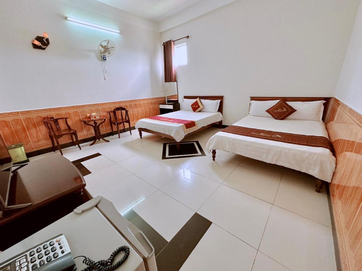 Truc Hoang Ha Hotel Tỉnh Kontum Zewnętrze zdjęcie