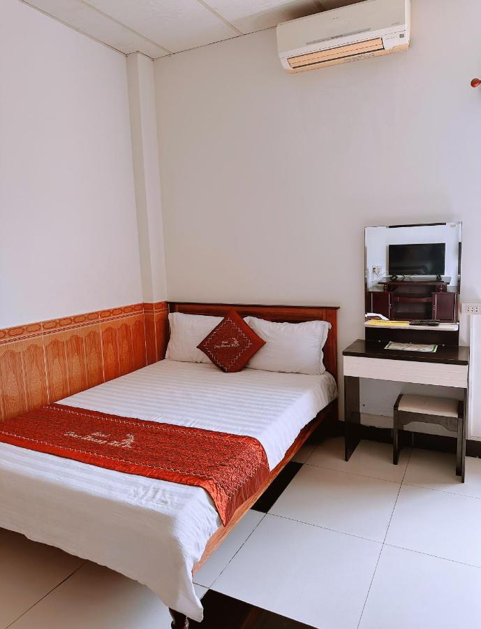 Truc Hoang Ha Hotel Tỉnh Kontum Zewnętrze zdjęcie