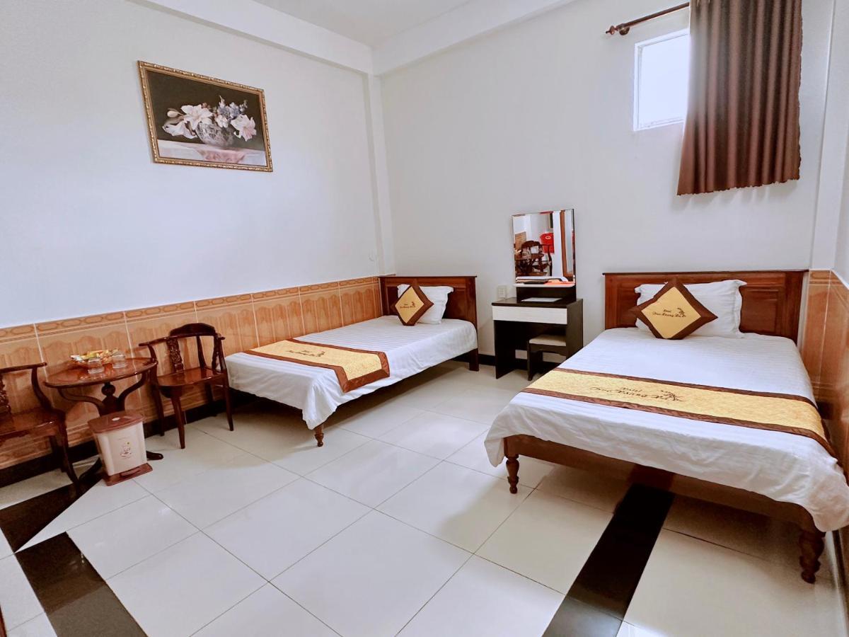 Truc Hoang Ha Hotel Tỉnh Kontum Zewnętrze zdjęcie