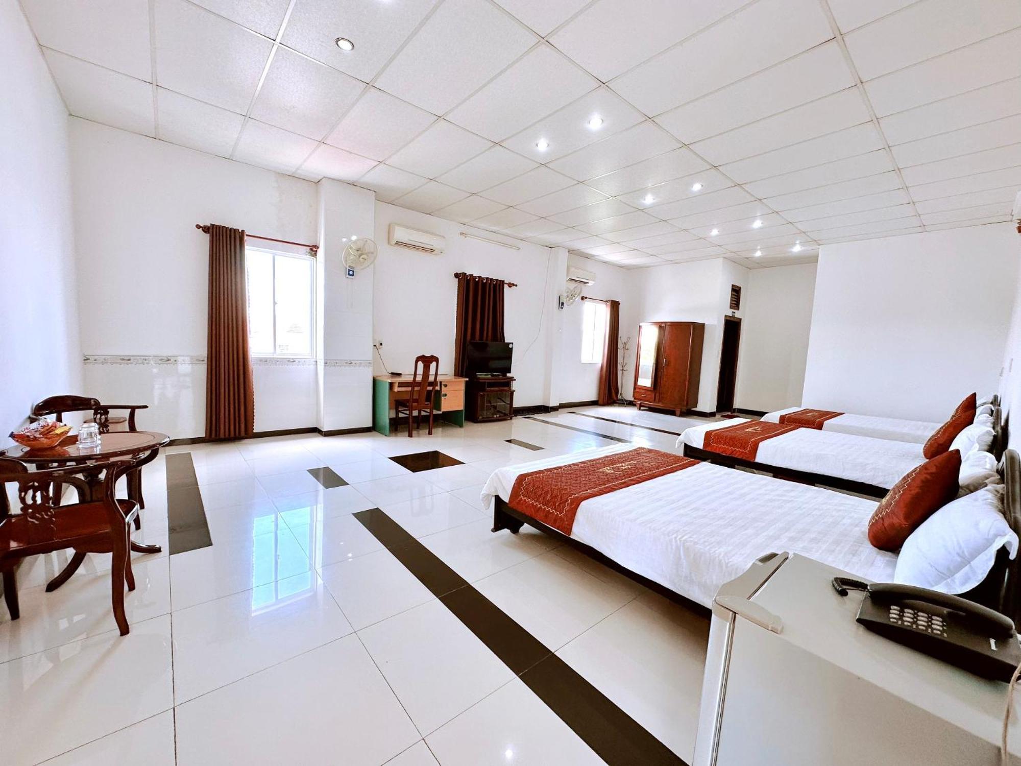 Truc Hoang Ha Hotel Tỉnh Kontum Zewnętrze zdjęcie
