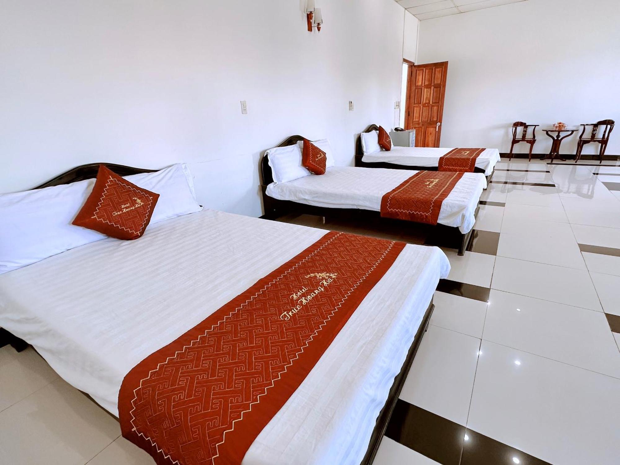 Truc Hoang Ha Hotel Tỉnh Kontum Zewnętrze zdjęcie