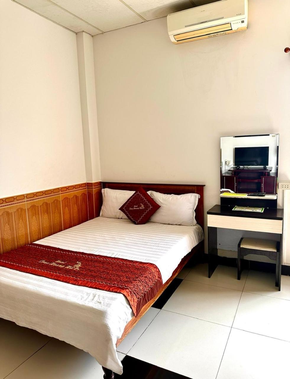 Truc Hoang Ha Hotel Tỉnh Kontum Zewnętrze zdjęcie